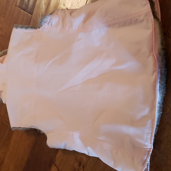 Reversible Pink and Fur Vest - Picture 4 of 5